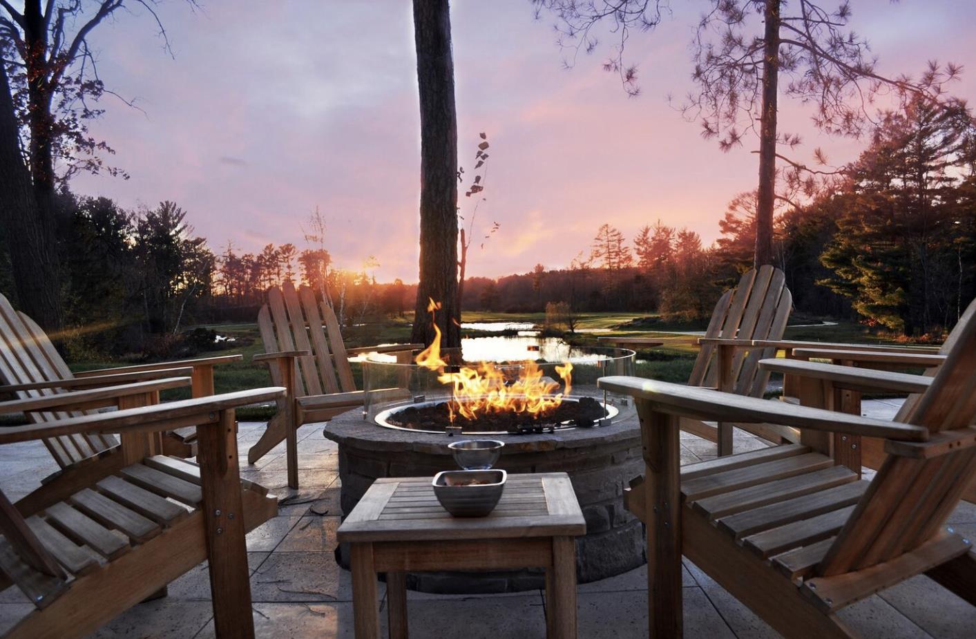 Tee_Room_Patio_w_Fireplace